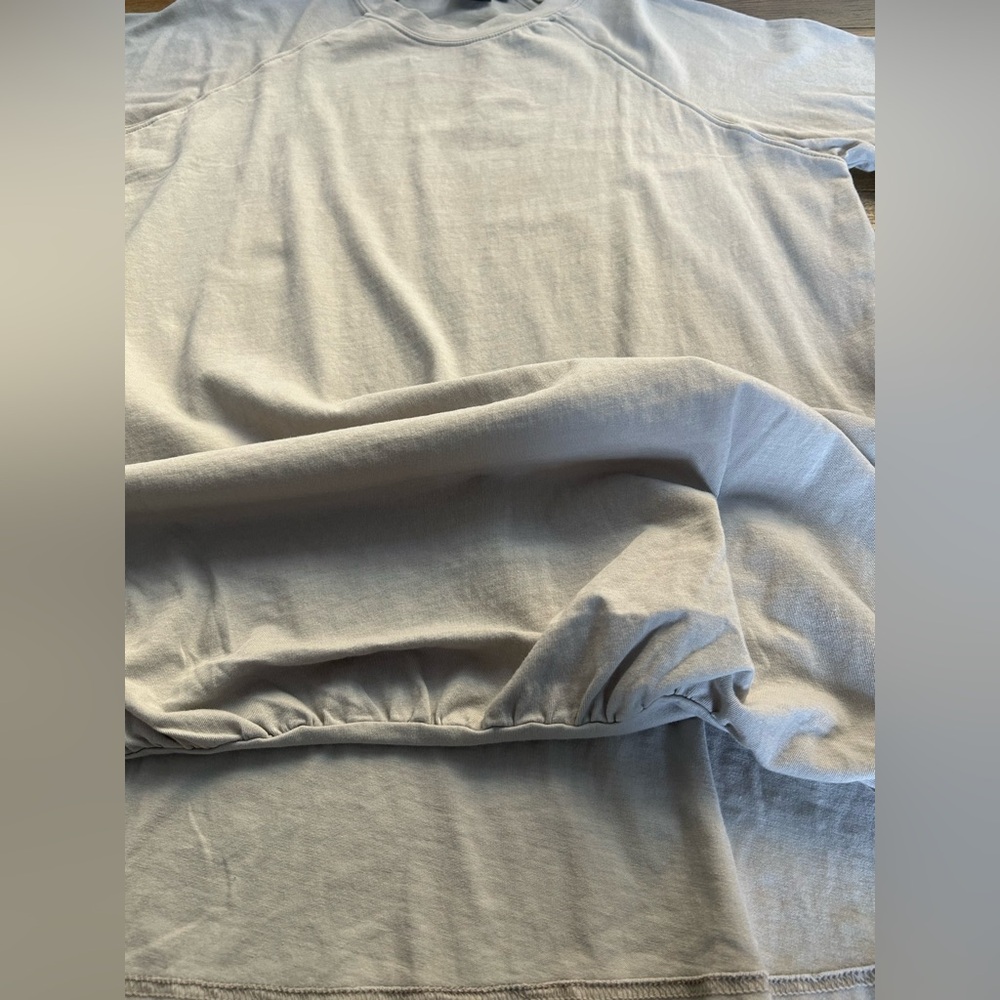 Mono B Light Gray Crewneck Top with Unique Bubble Pima Cotton - Picture 6 of 12